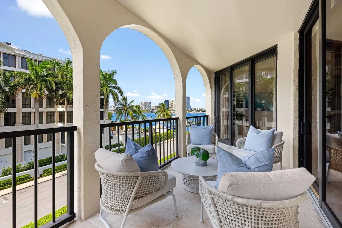 L'Ermitage Palm Beach Unit 301 photo 25