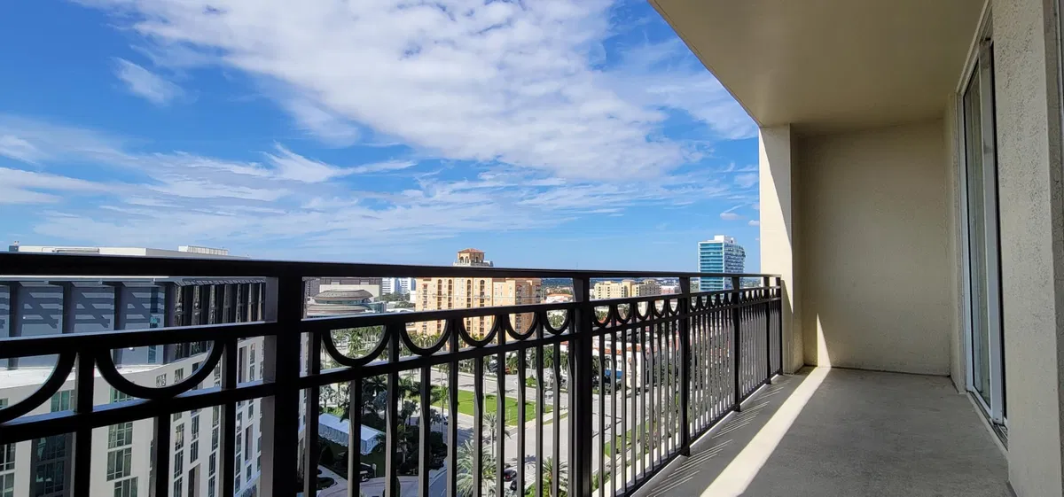 Cityplace South Tower Unit 1520 photo 7
