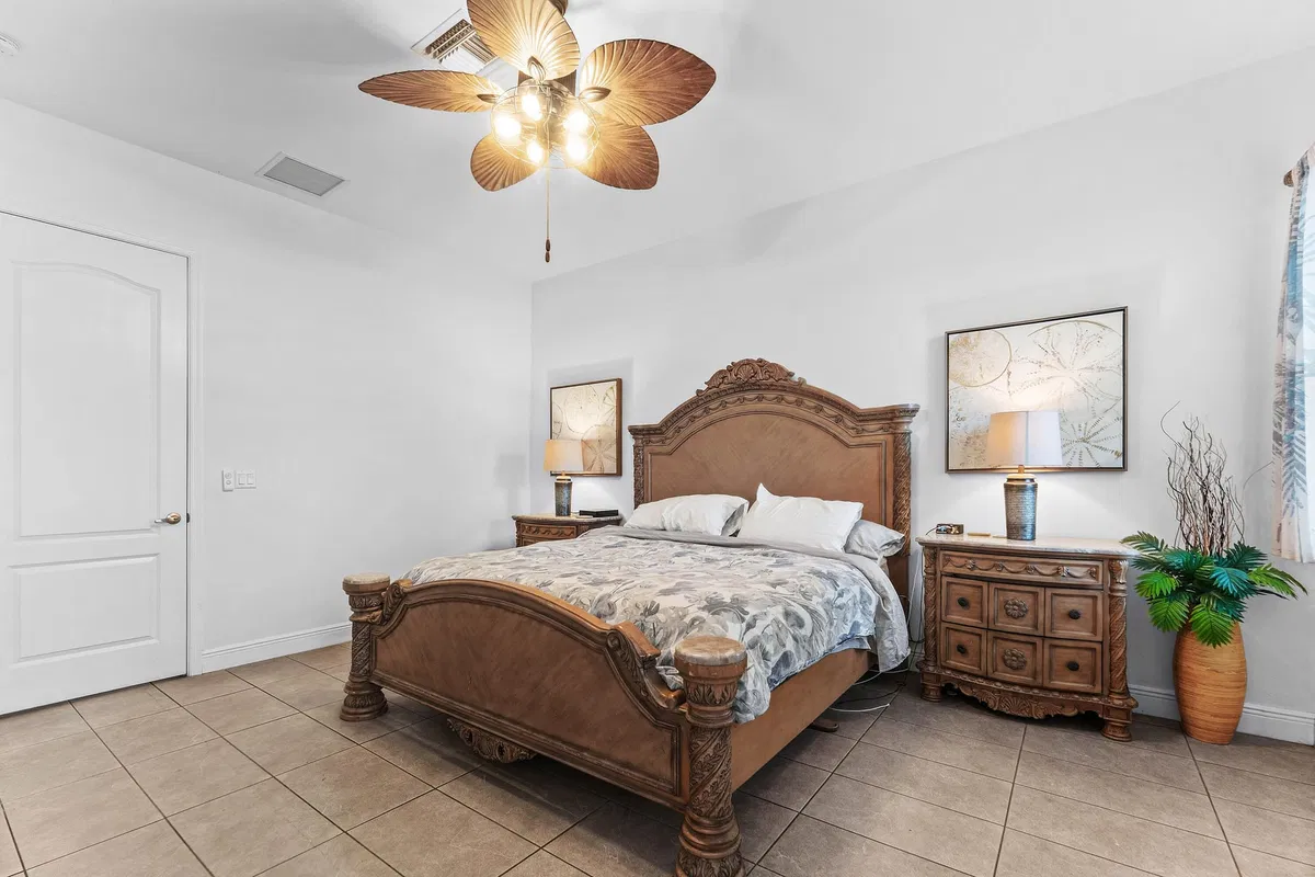 Residence photo 13