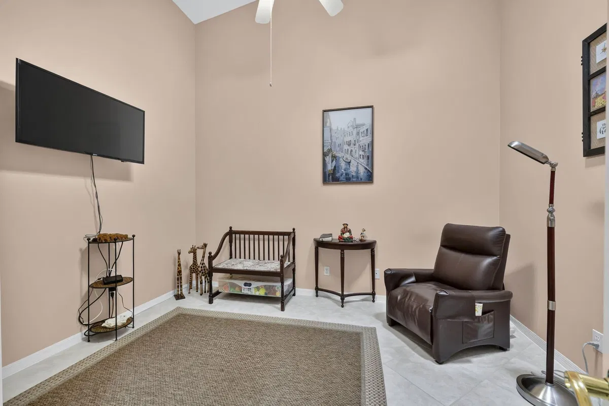 Residence photo 13