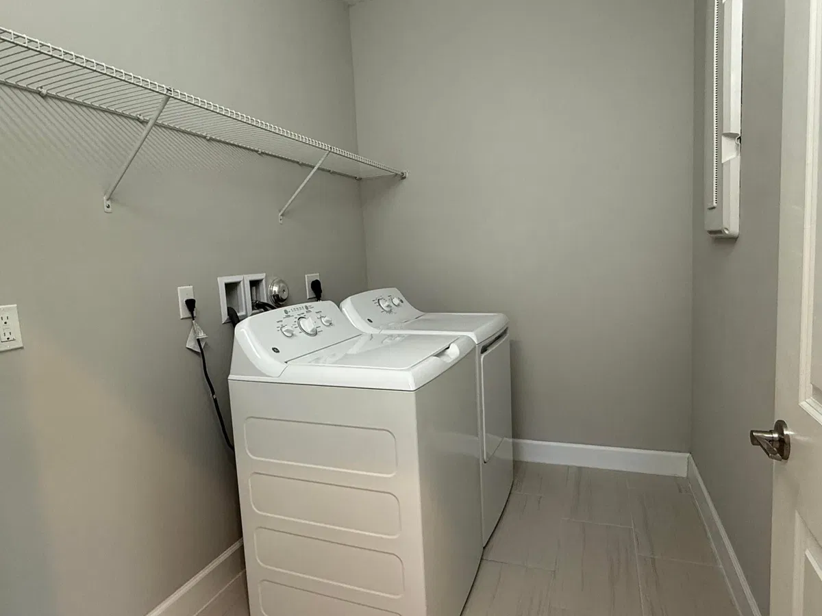 Residence photo 19