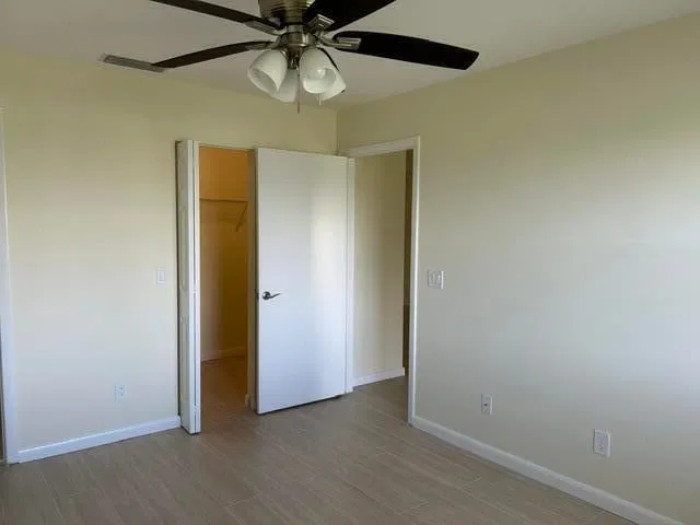 Unit 1806 photo 7
