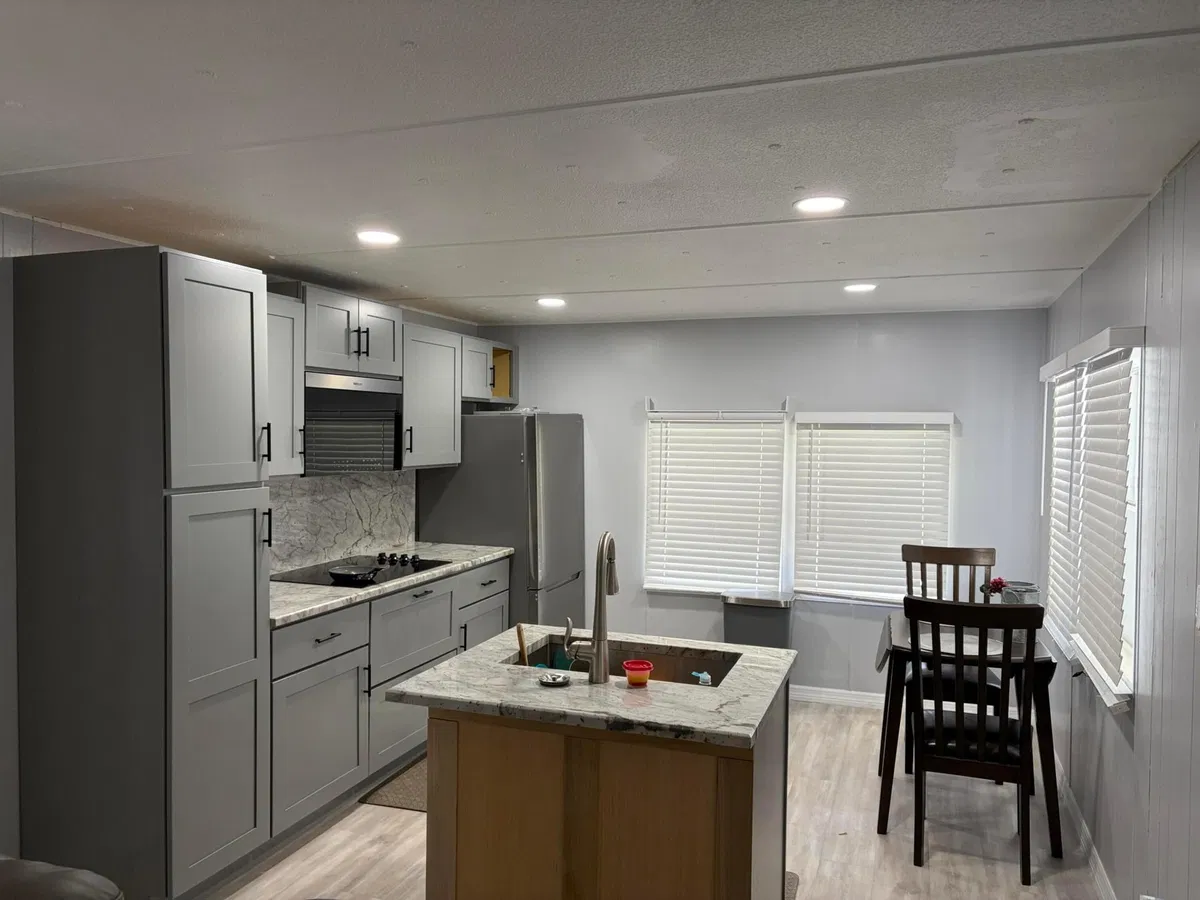 Unit 19 photo 4