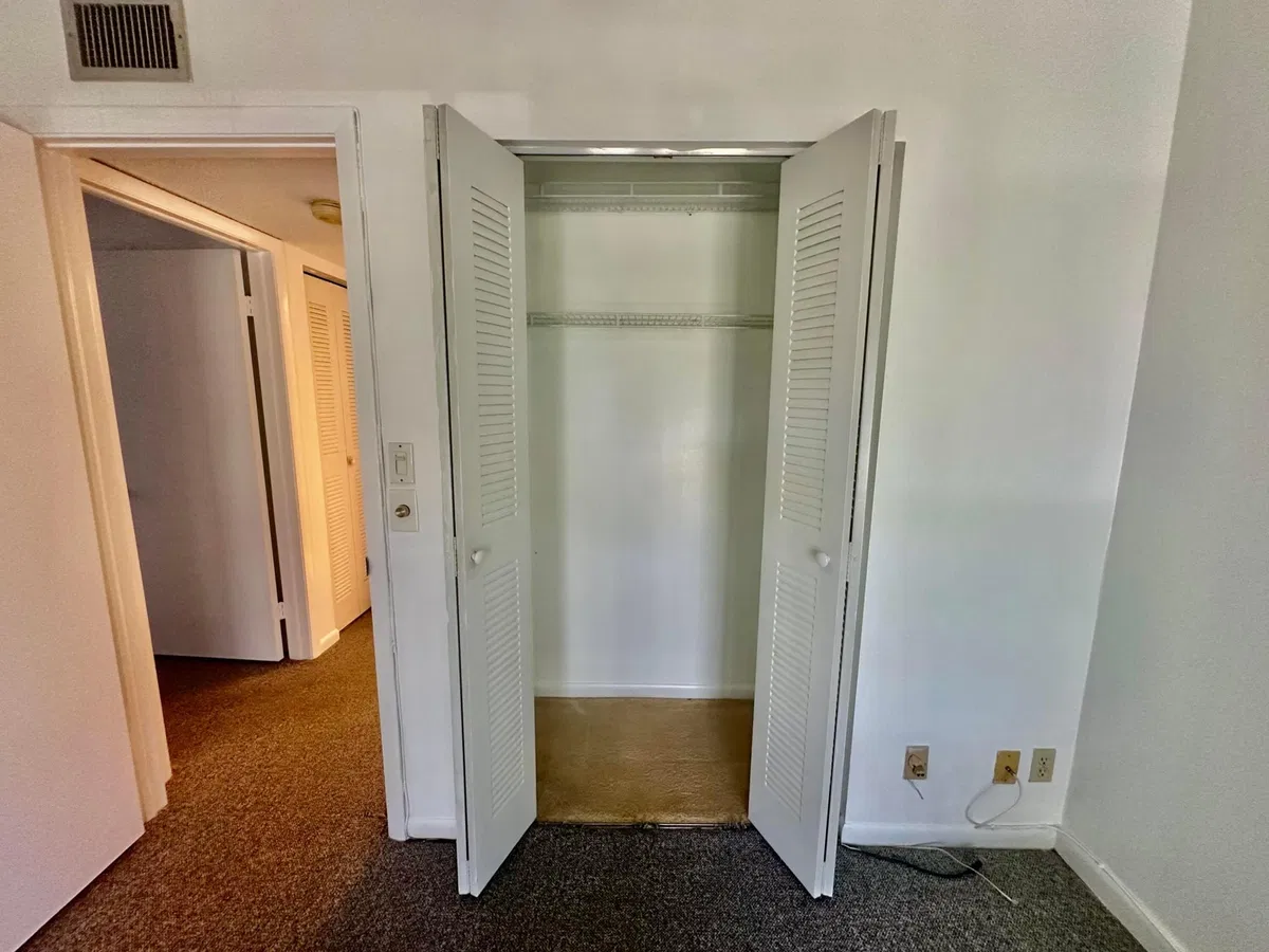 Unit 101 photo 25