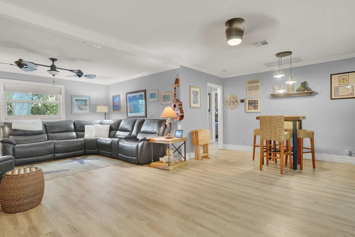 Residence photo 10