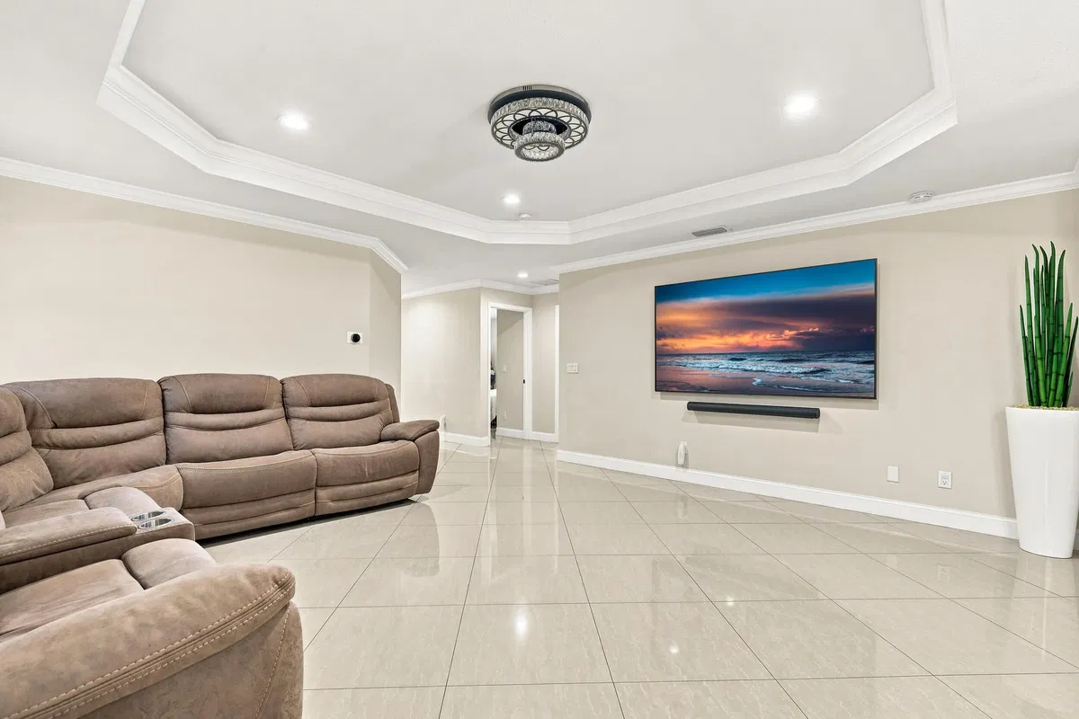 Residence photo 13