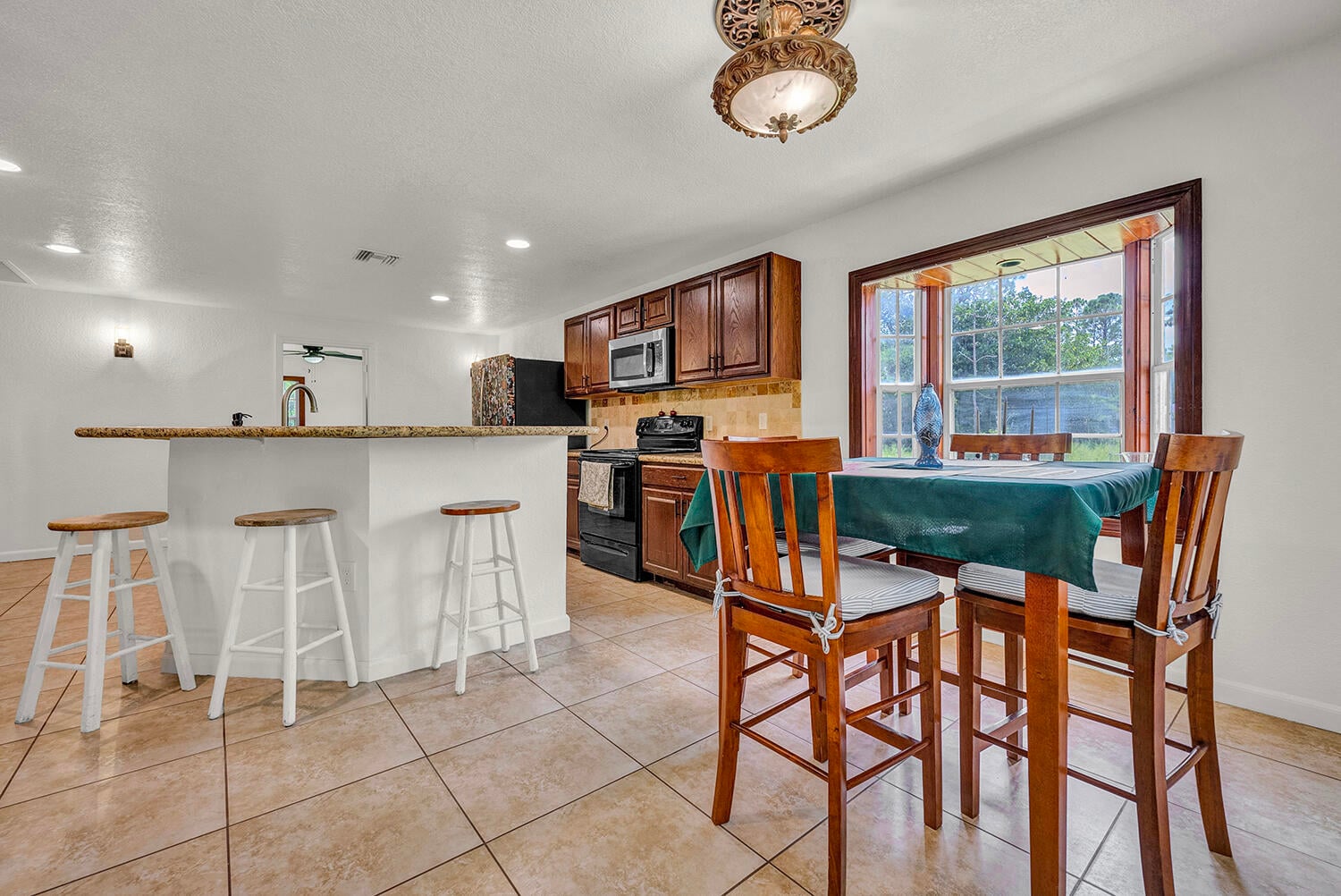Residence photo 16
