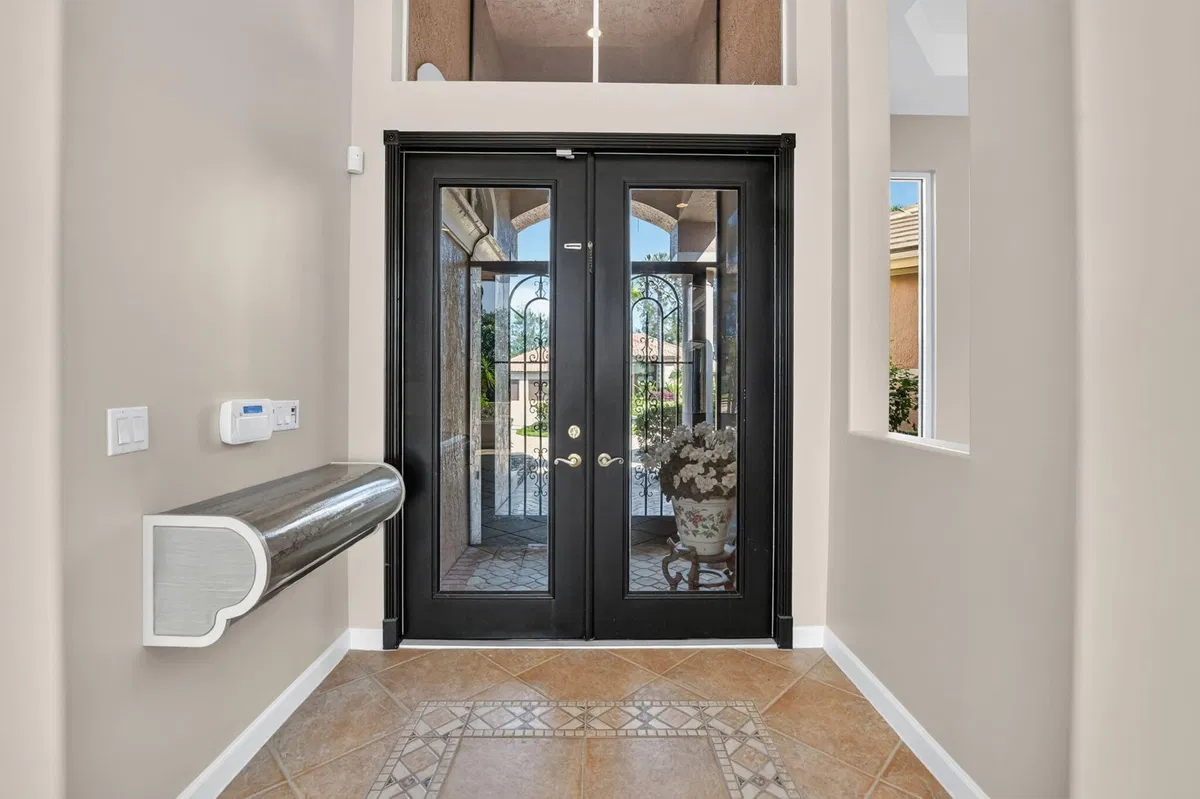 Residence photo 10