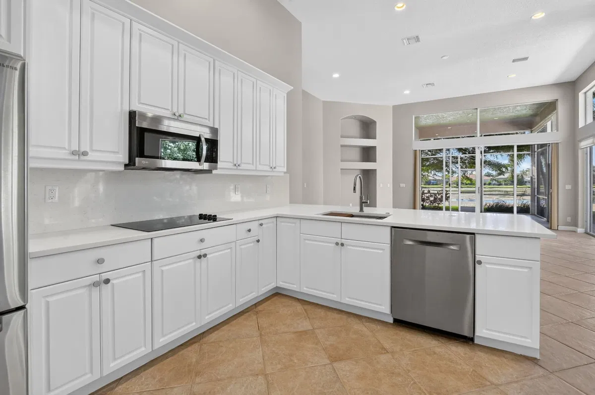 Residence photo 31