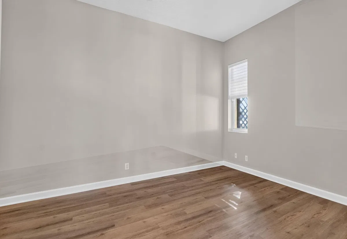 Residence photo 52