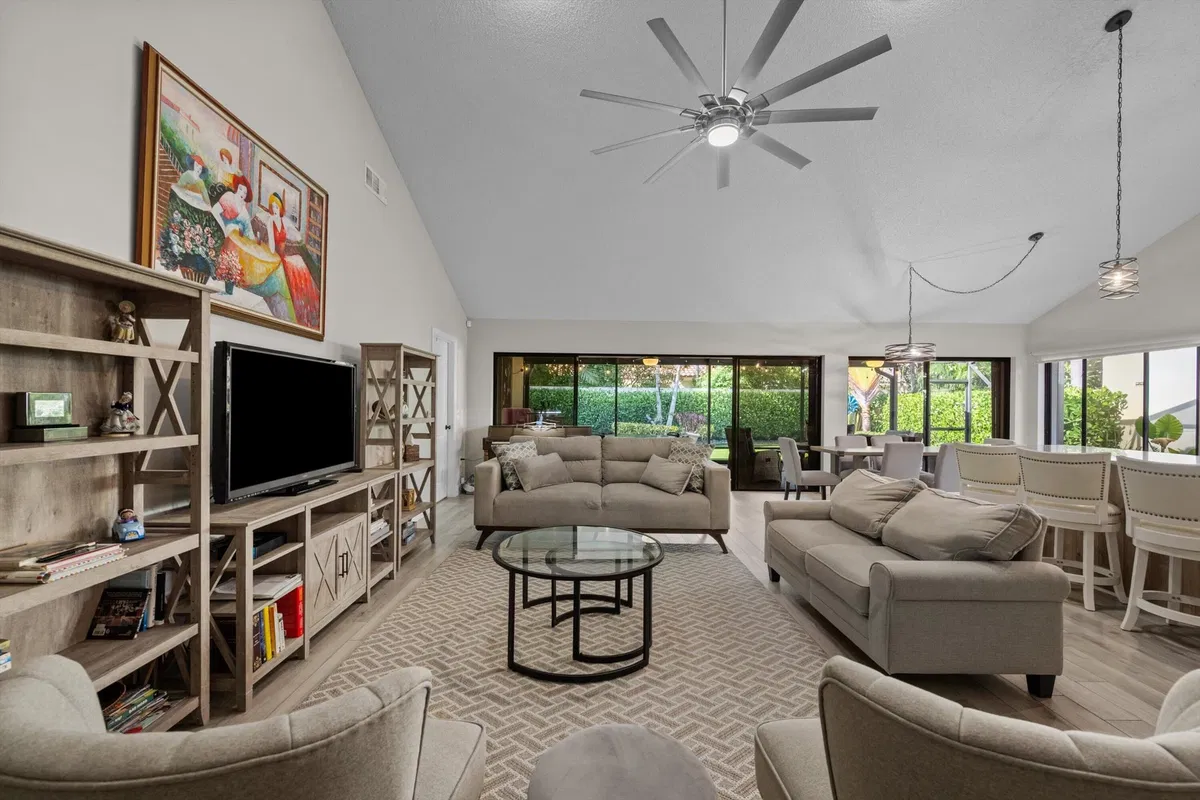 Residence photo 7
