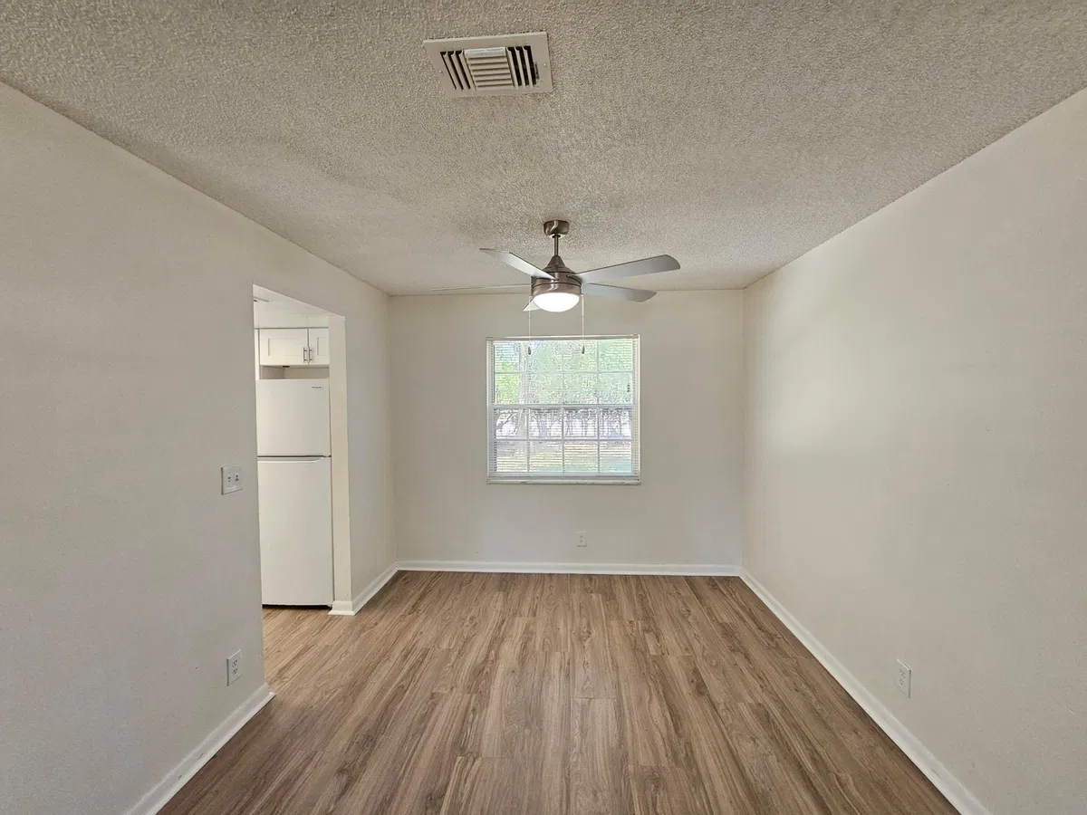 Residence photo 7