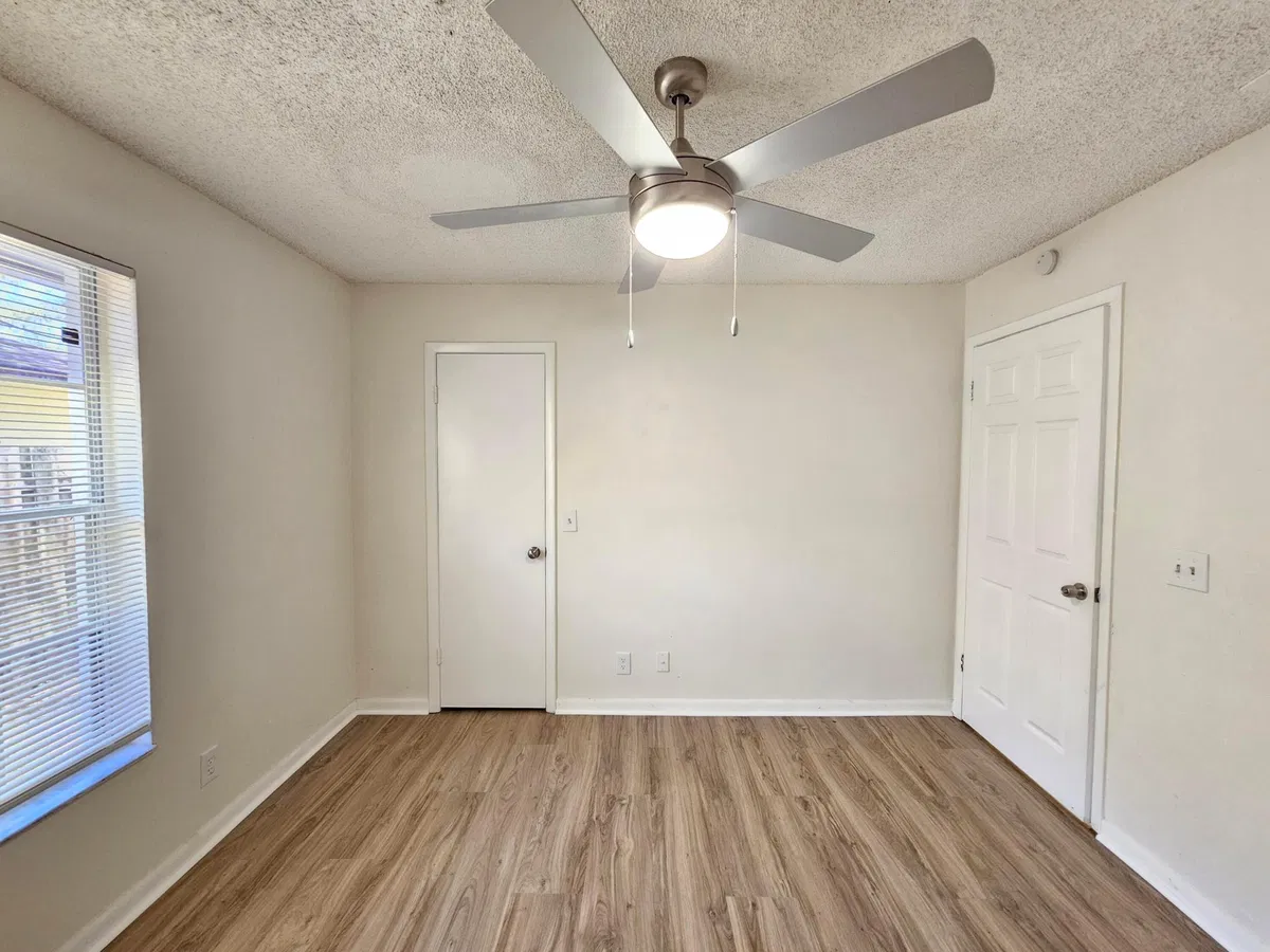 Residence photo 28