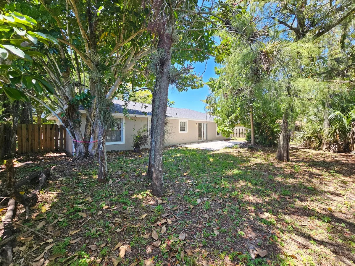 Residence photo 34