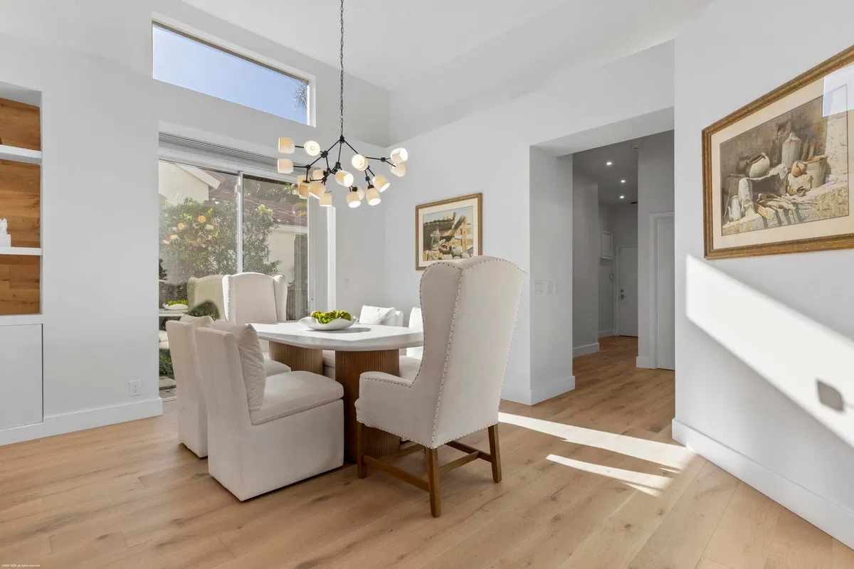 Residence photo 19