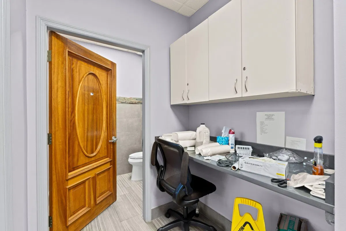 Residence photo 43