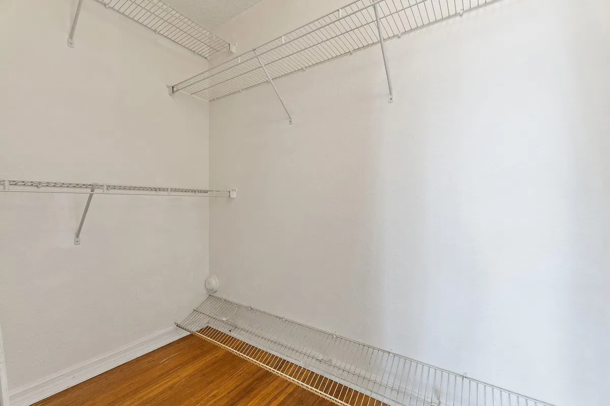 Unit 106 photo 28