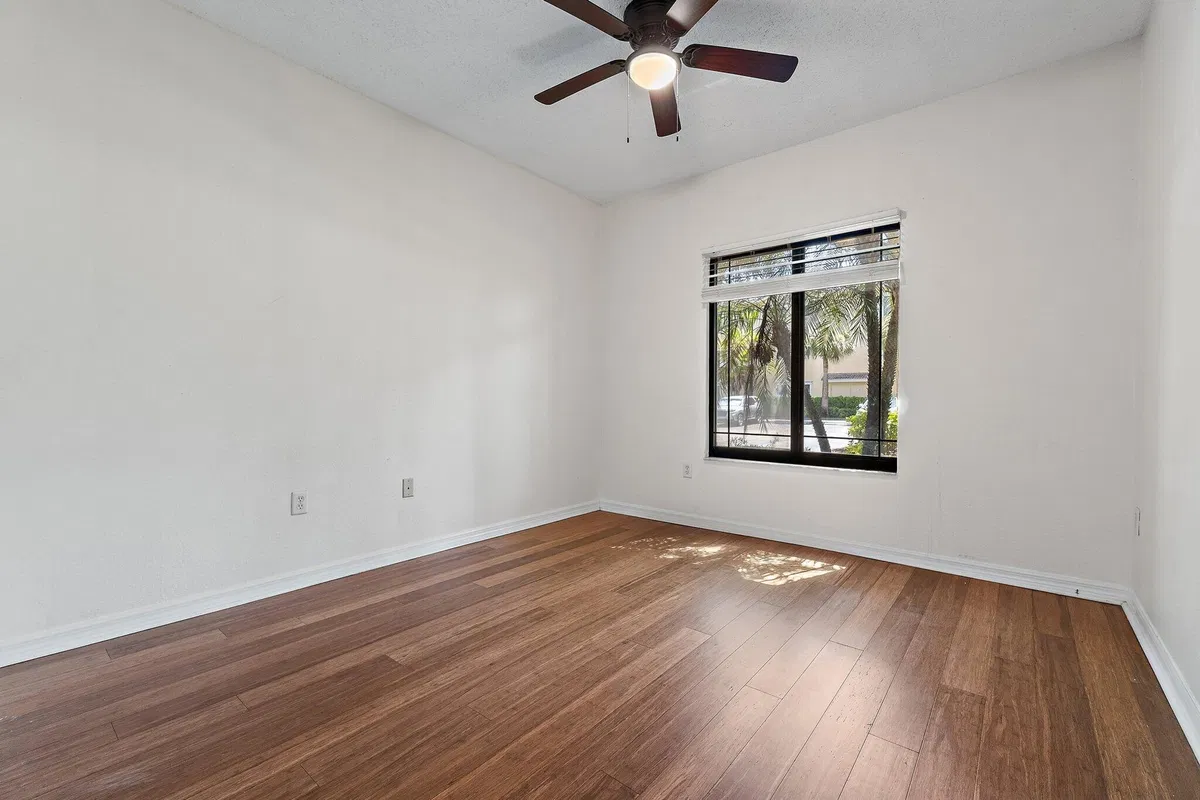 Unit 106 photo 34