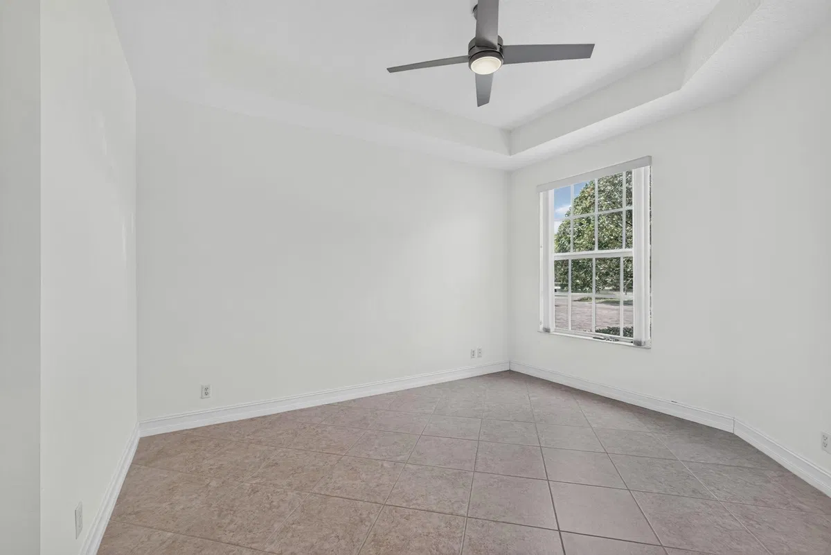 Residence photo 37