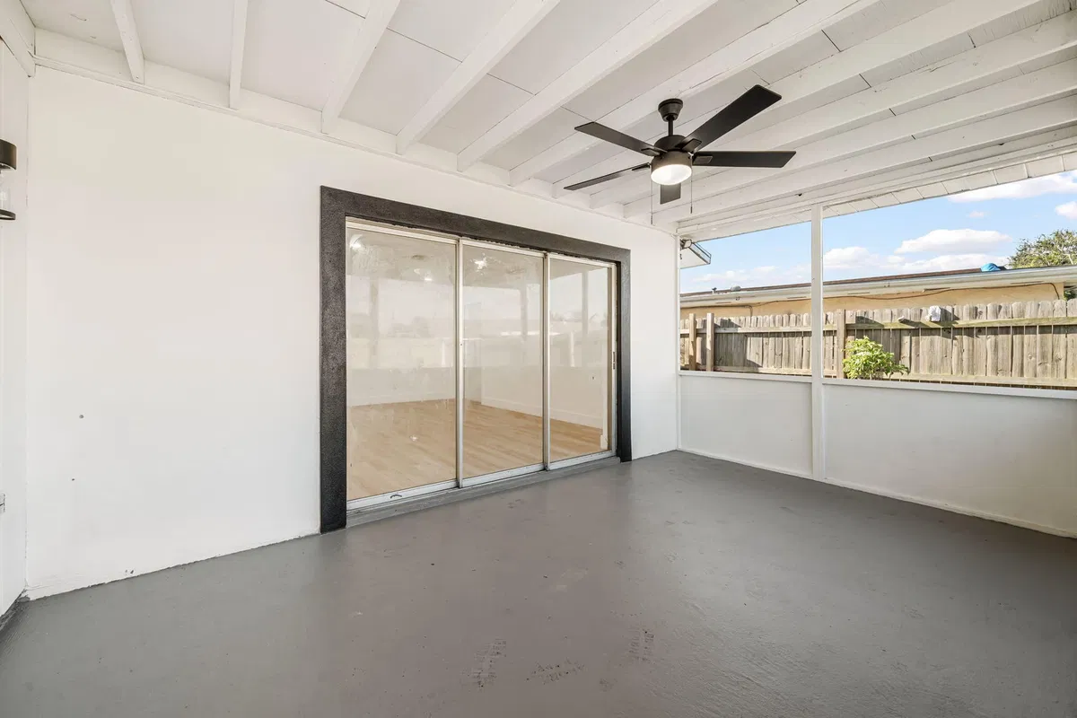 Residence photo 19