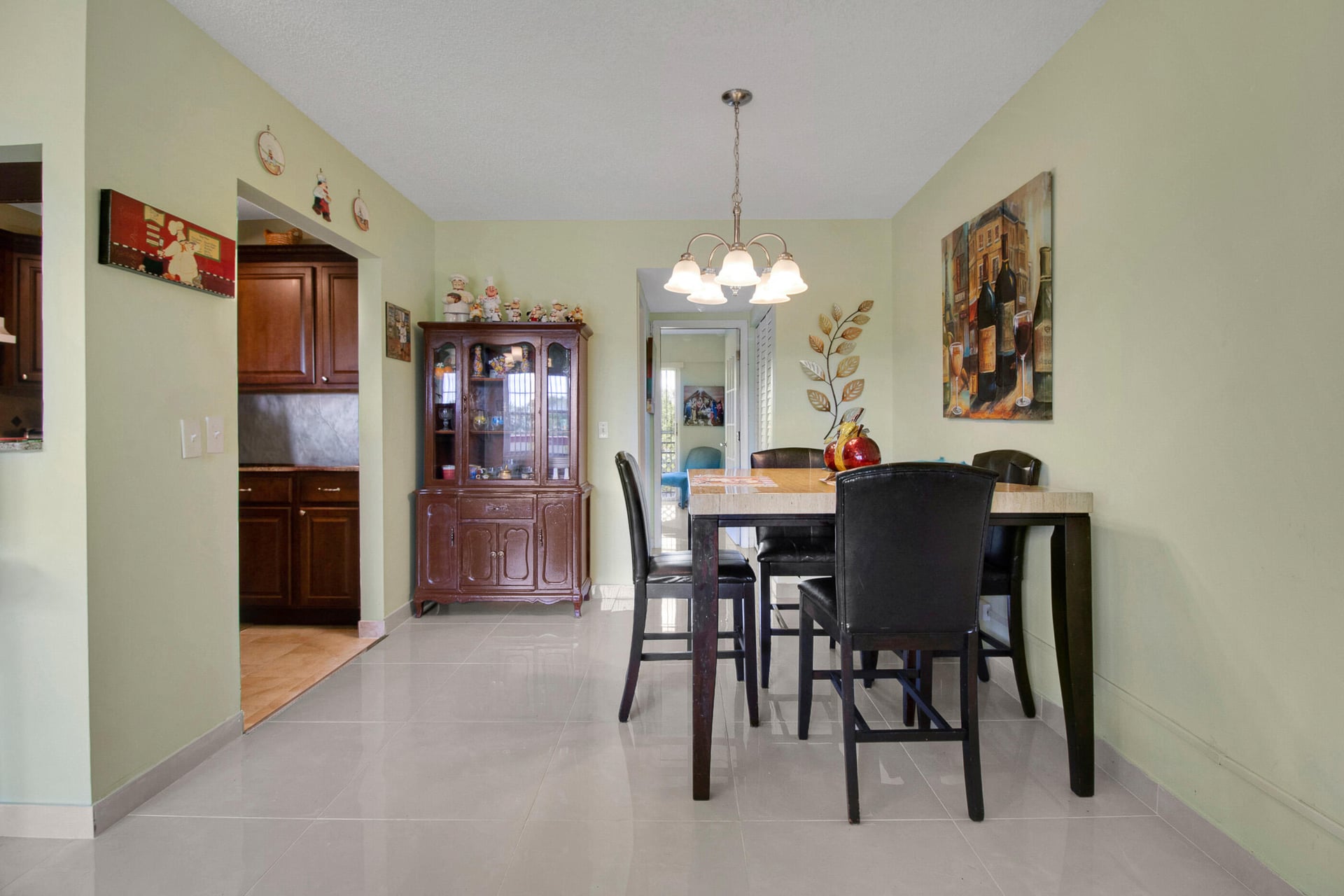 Residence photo 7