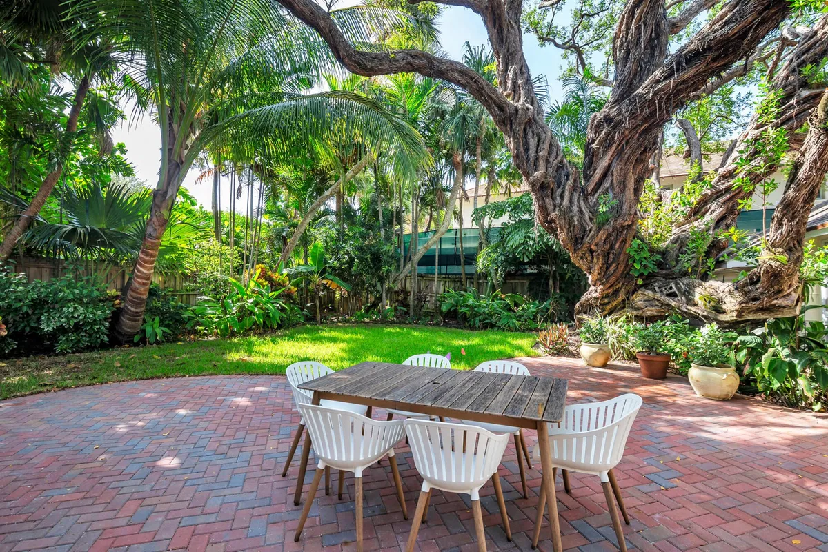 North End Palm Beach Residence photo 16