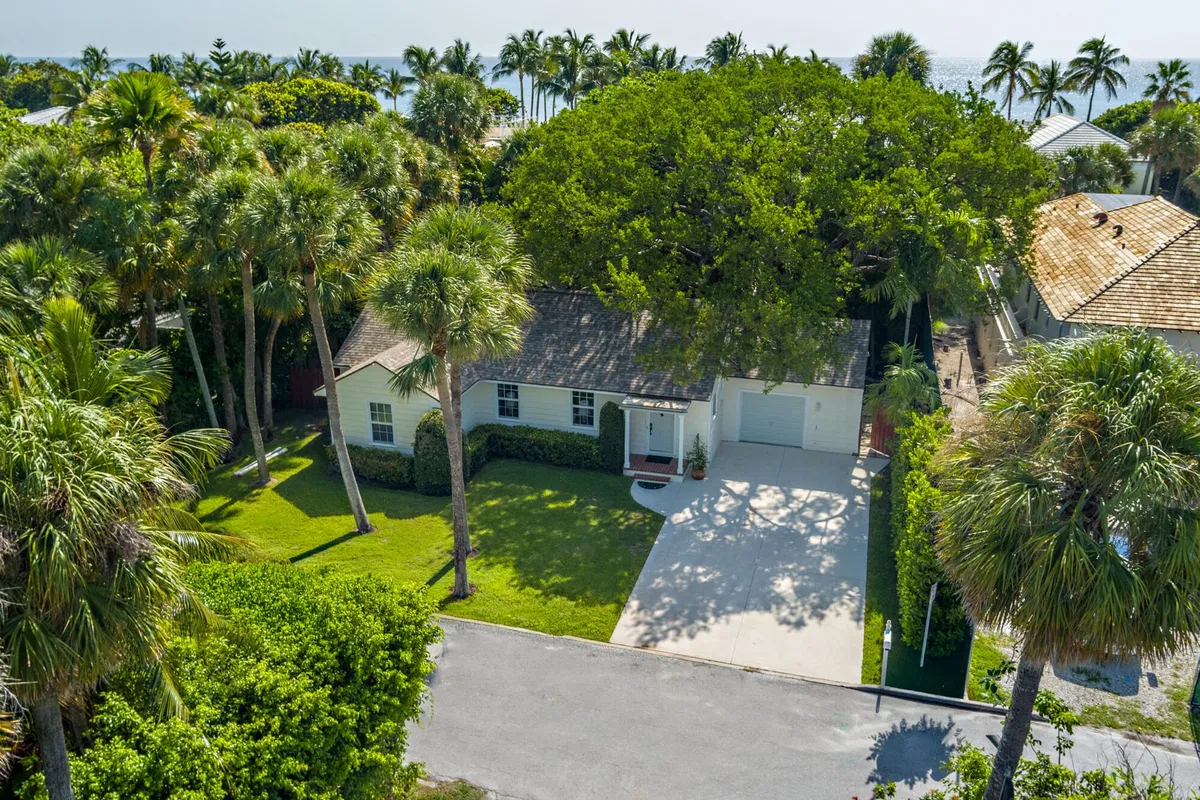 North End Palm Beach Residence photo 19