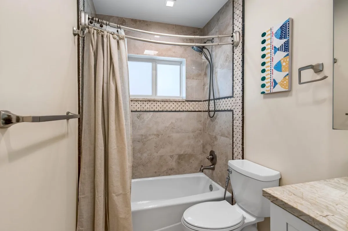 Residence photo 34