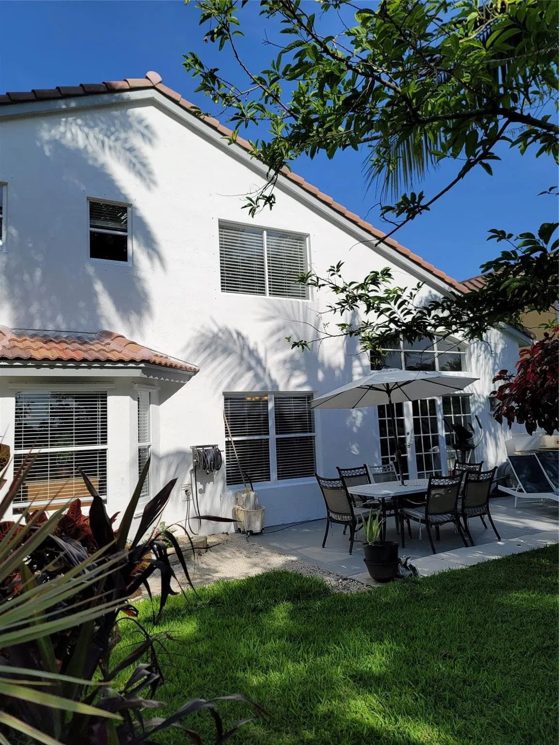 Residence photo 4