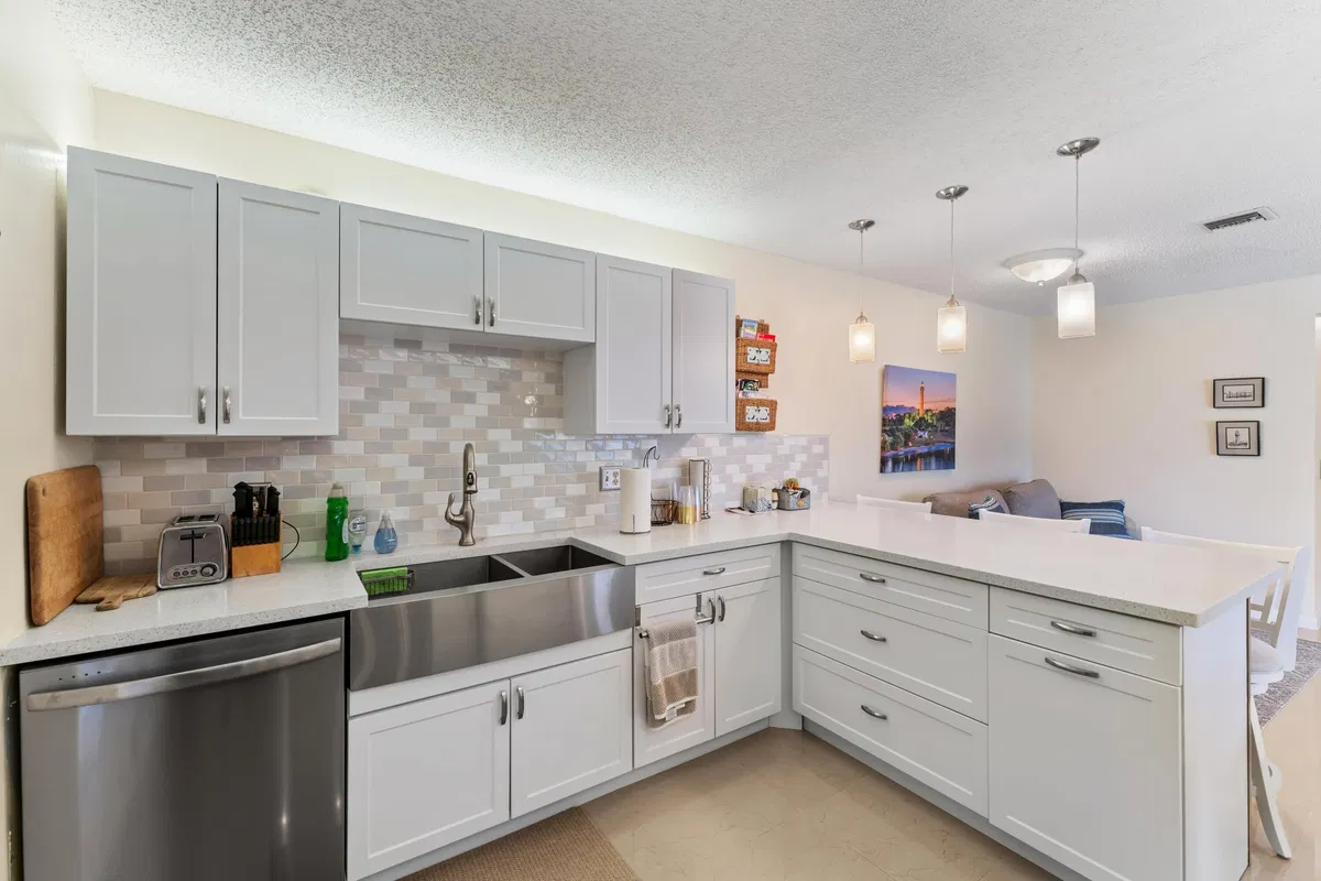 Jupiter Harbour Unit 803 photo 19