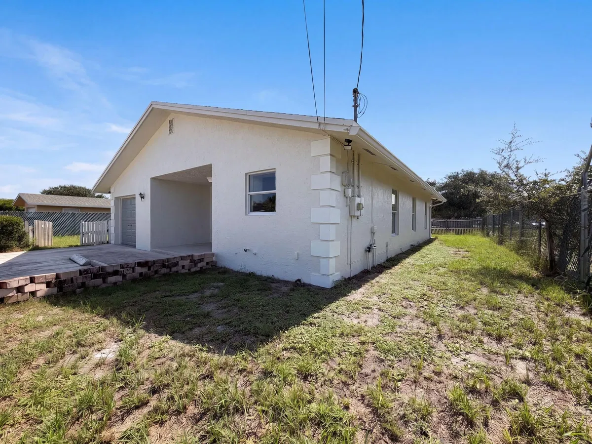 Residence photo 16