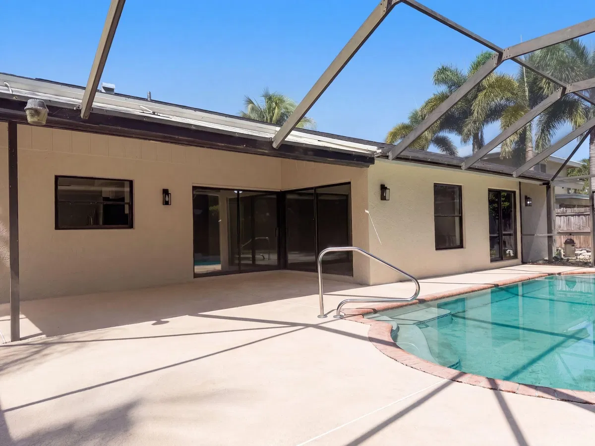 Residence photo 4
