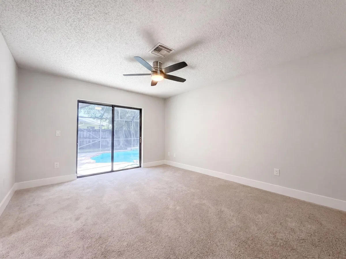 Residence photo 13