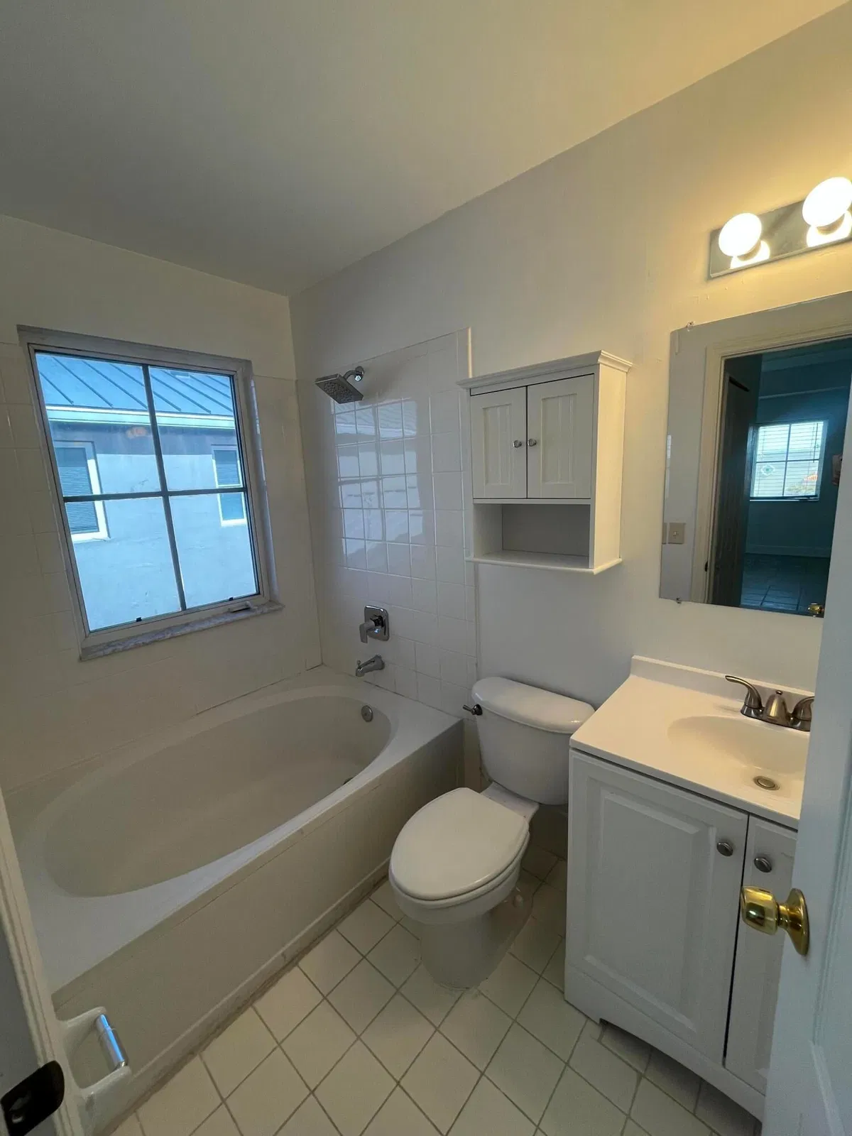 Unit 156 photo 13