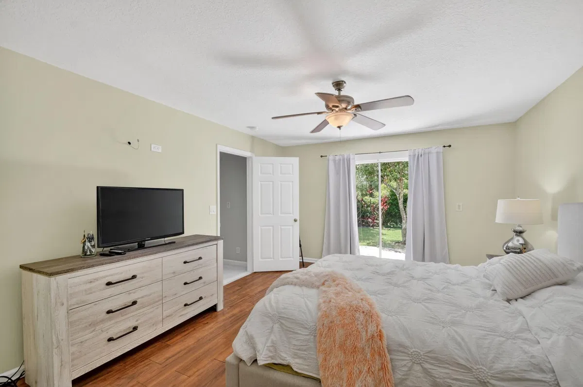  Residence photo 34