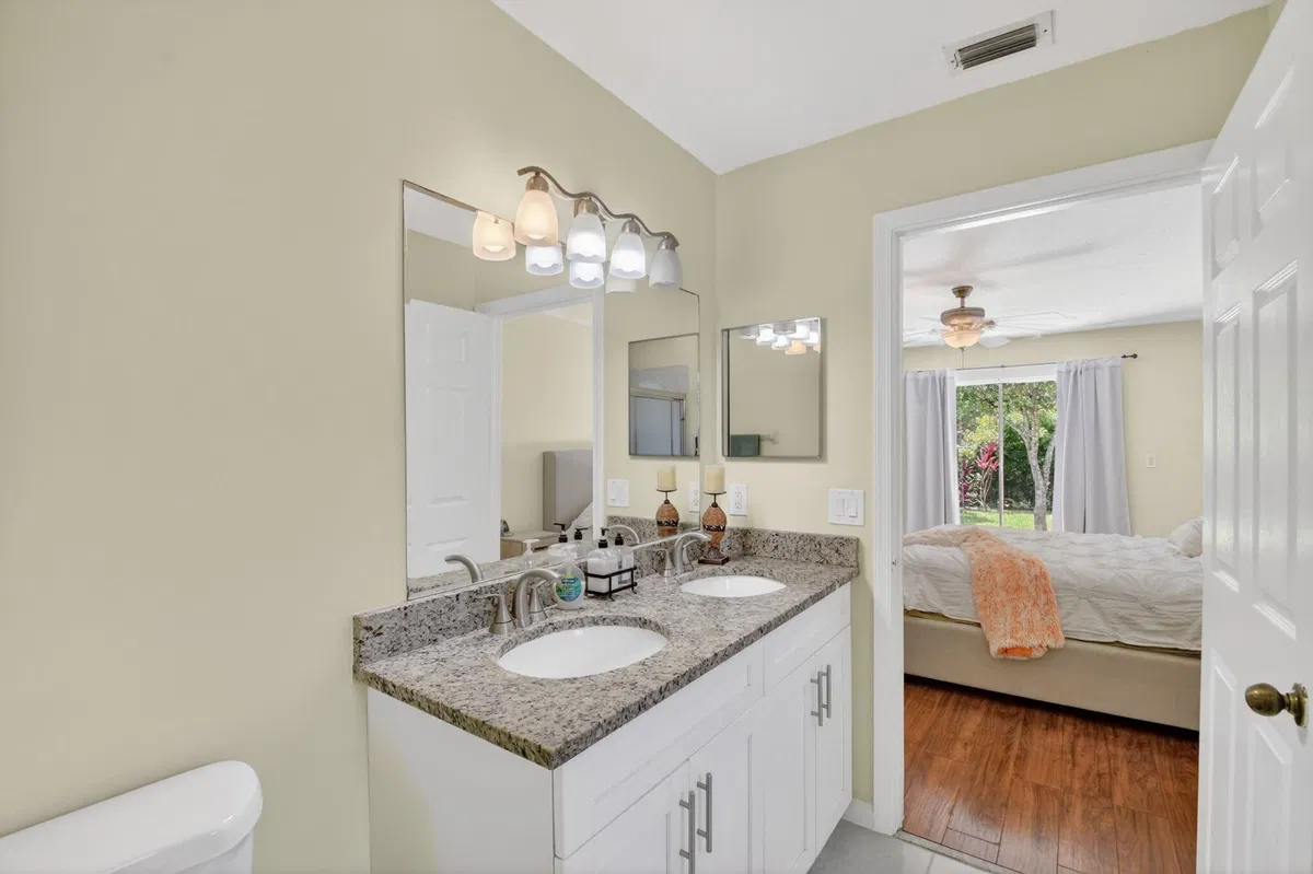  Residence photo 37