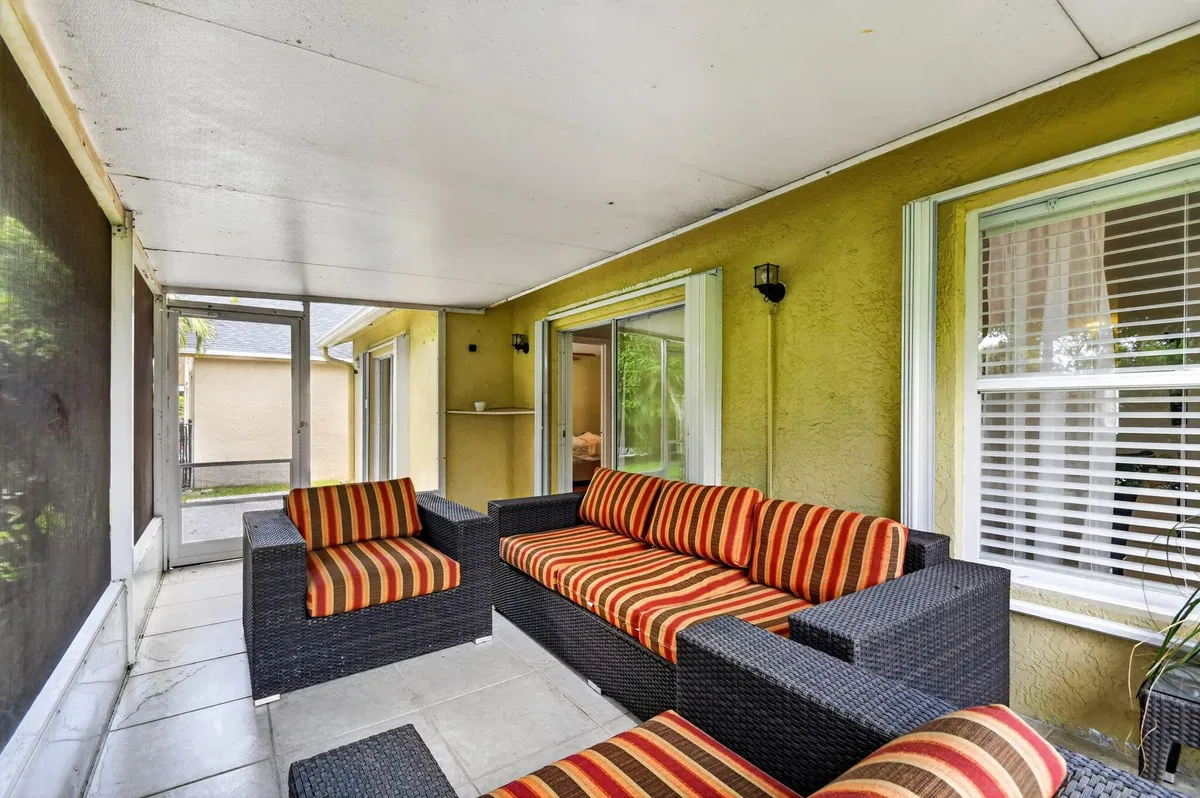  Residence photo 52