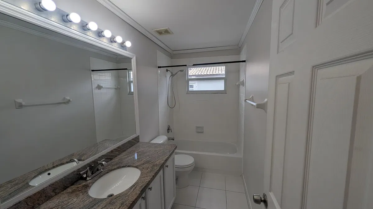  Residence photo 19