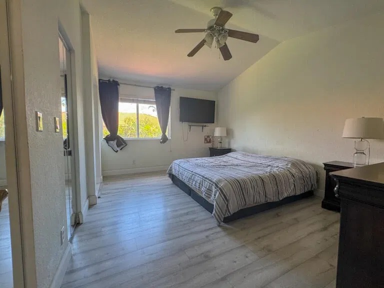 Residence photo 22