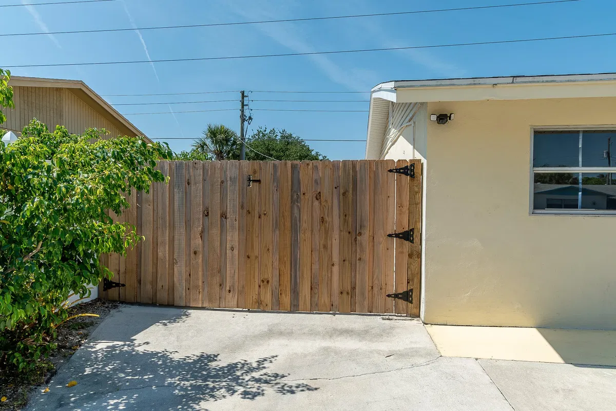 Residence photo 4