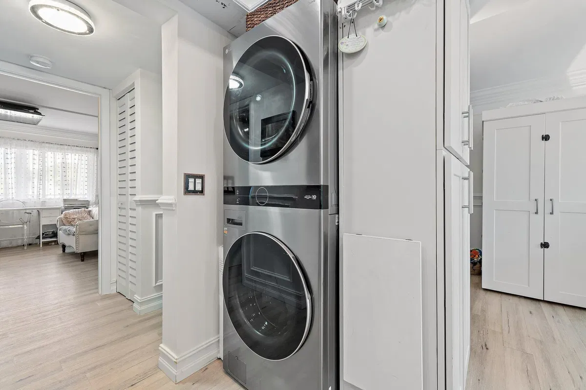  Unit F202 photo 19