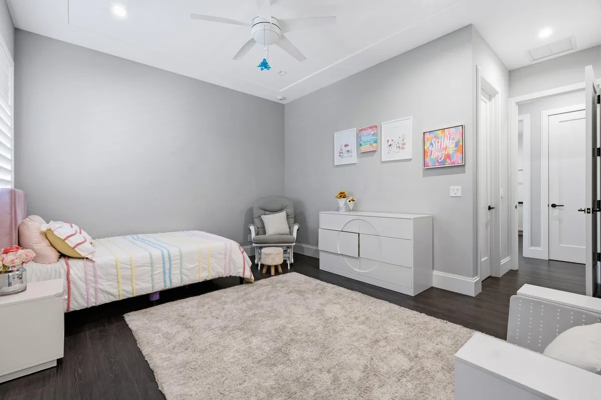 Residence photo 22
