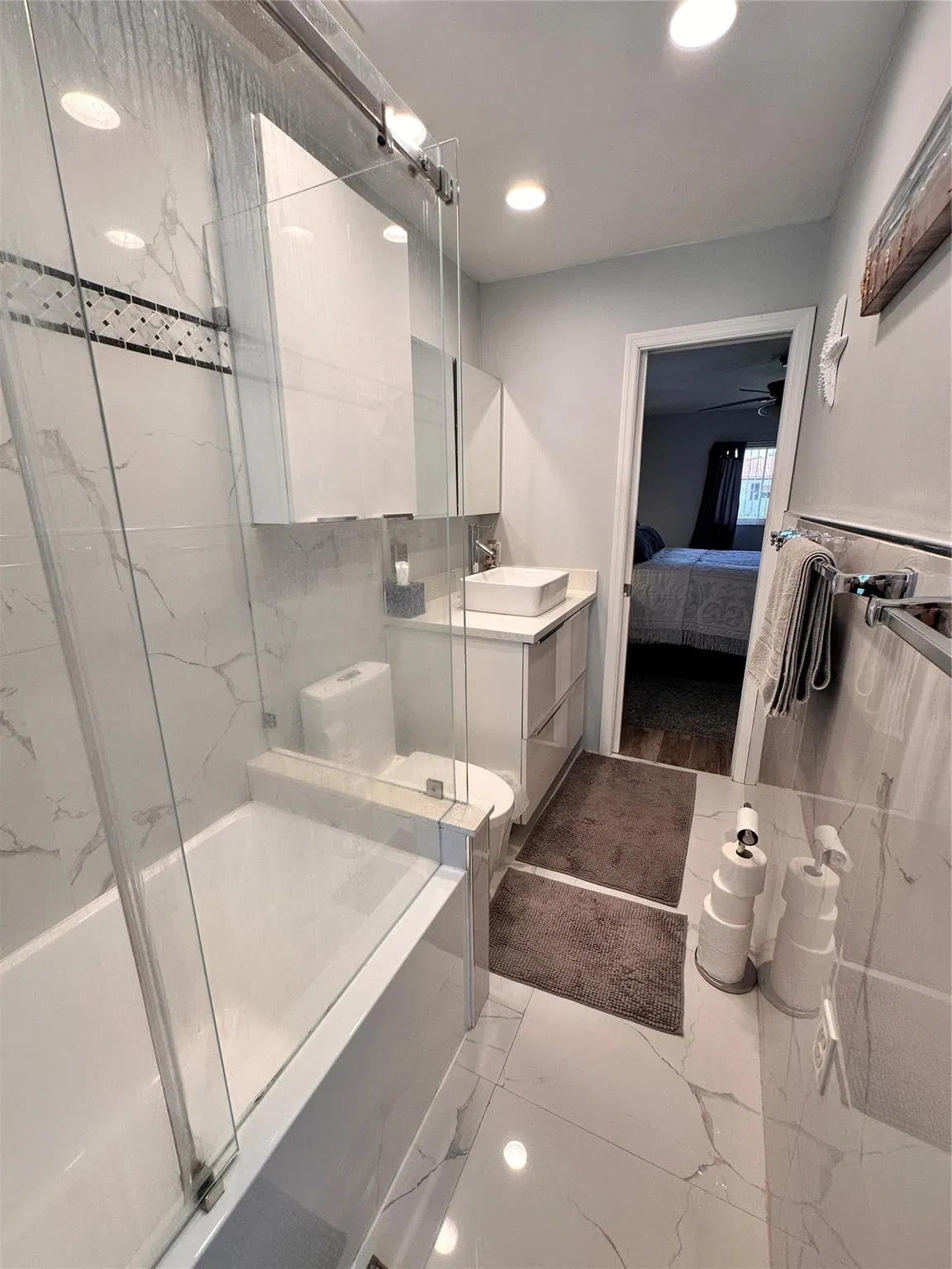 Residence photo 31