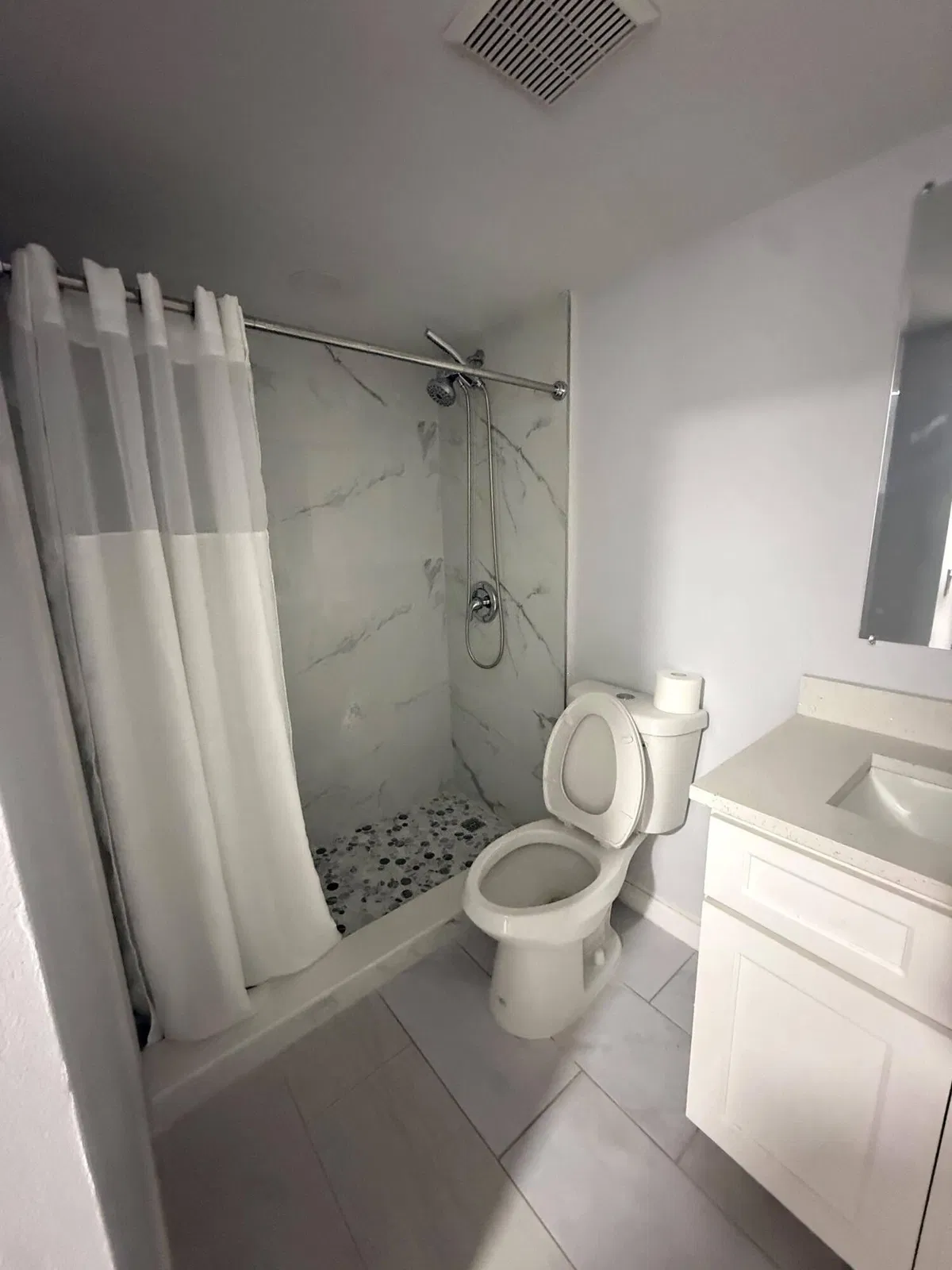 Unit C-2 photo 7