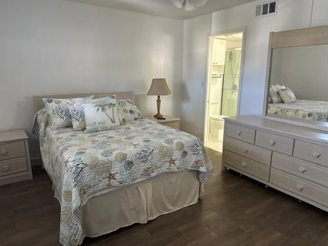 Unit 208 photo 13