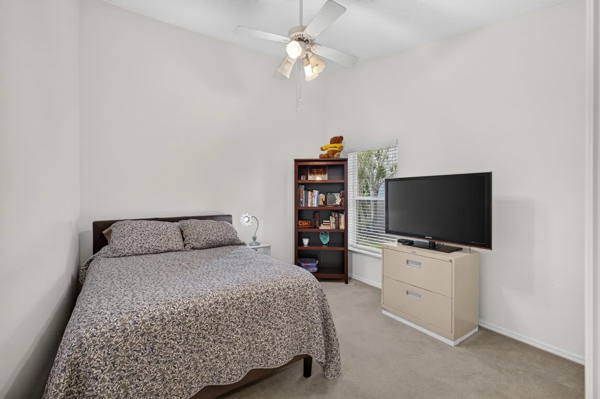 Residence photo 31