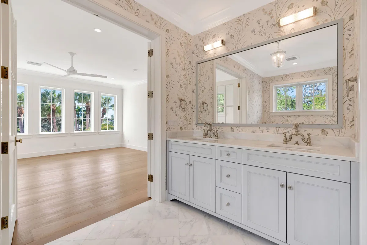Residence photo 46