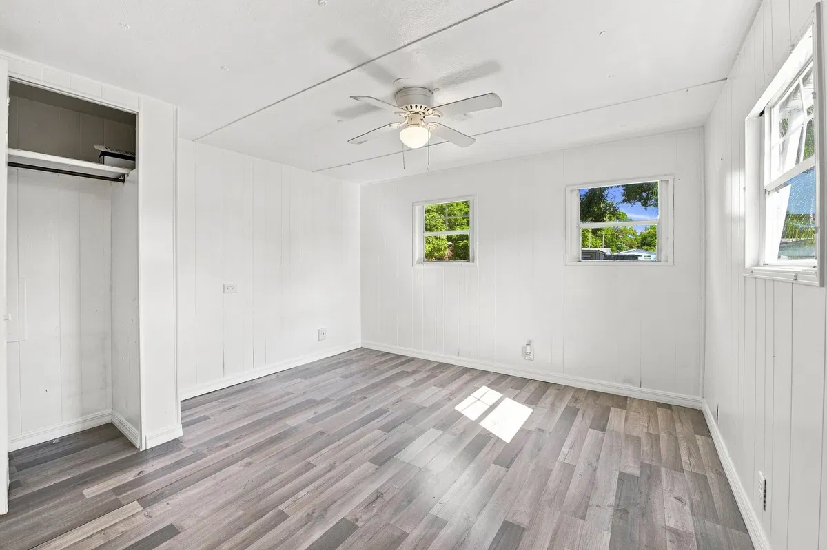 Residence photo 31