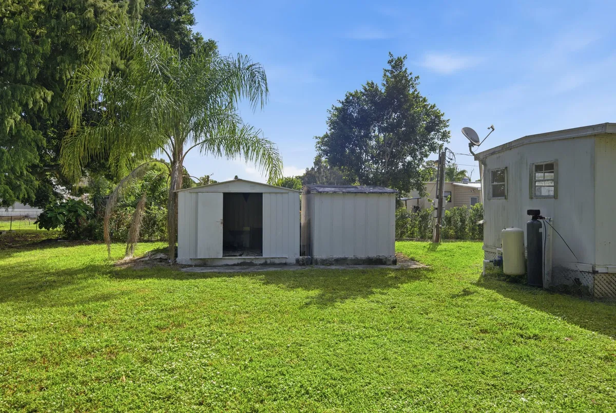 Residence photo 46