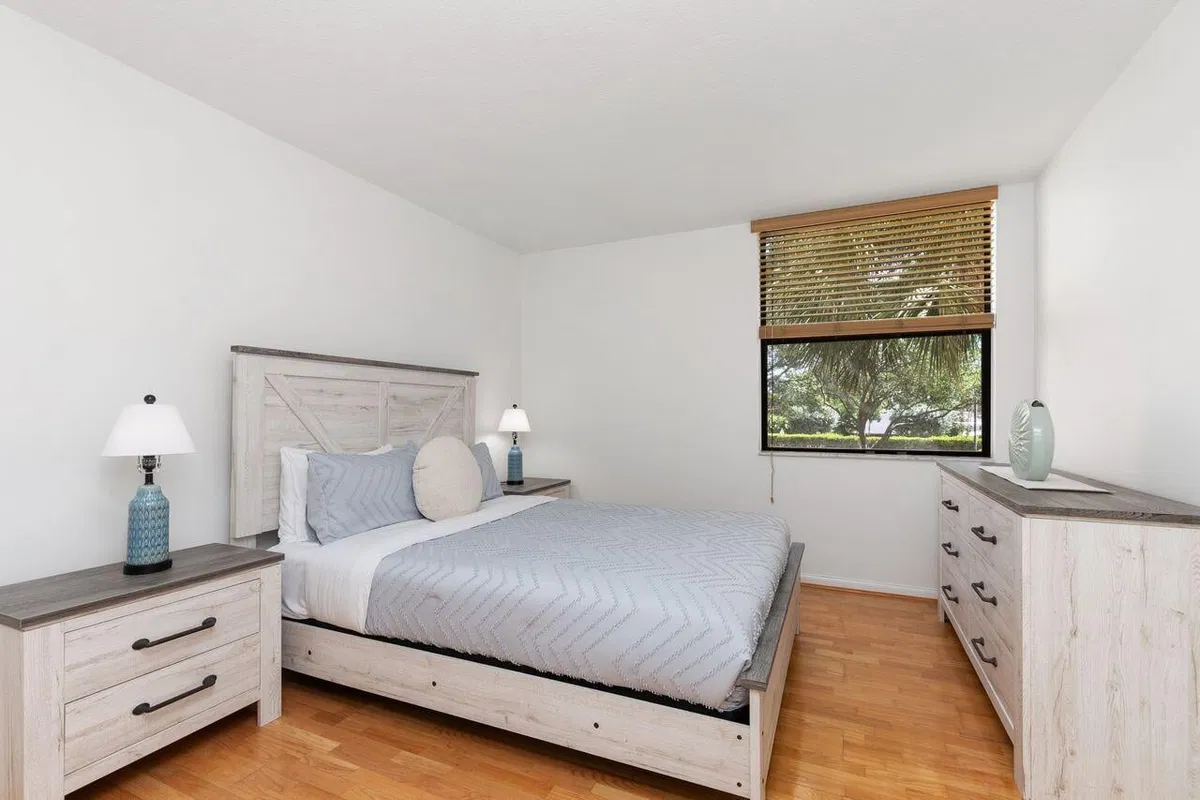  Unit 3210 photo 22